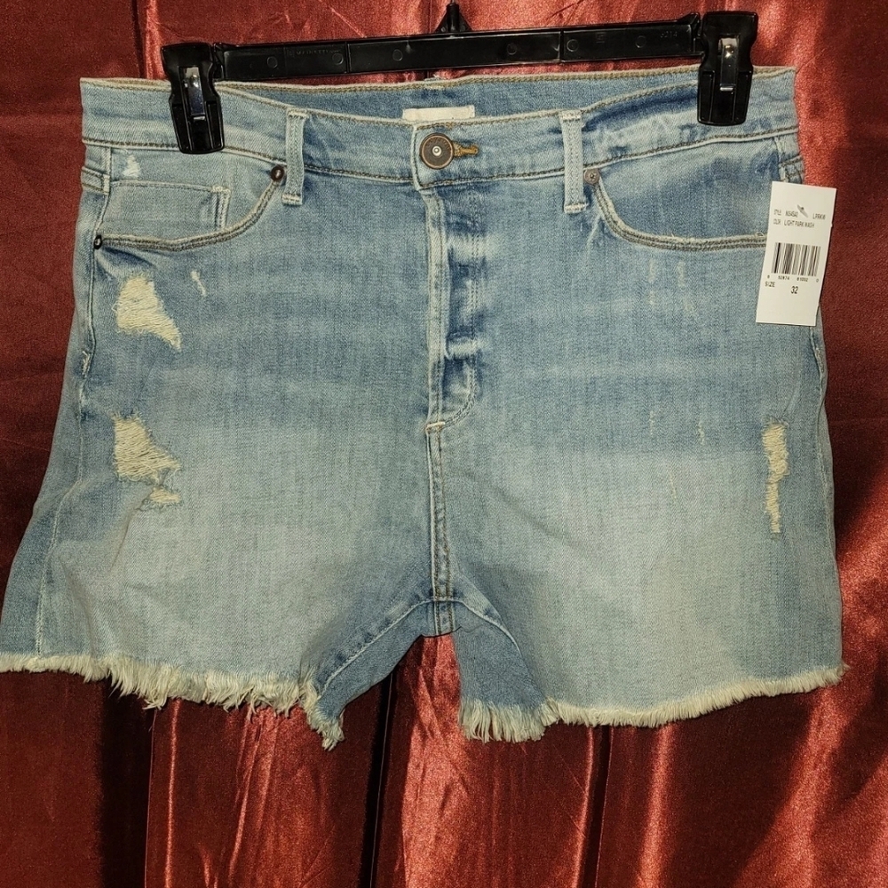 Edyson Size 32 Delon Denim Distressed Women Shorts